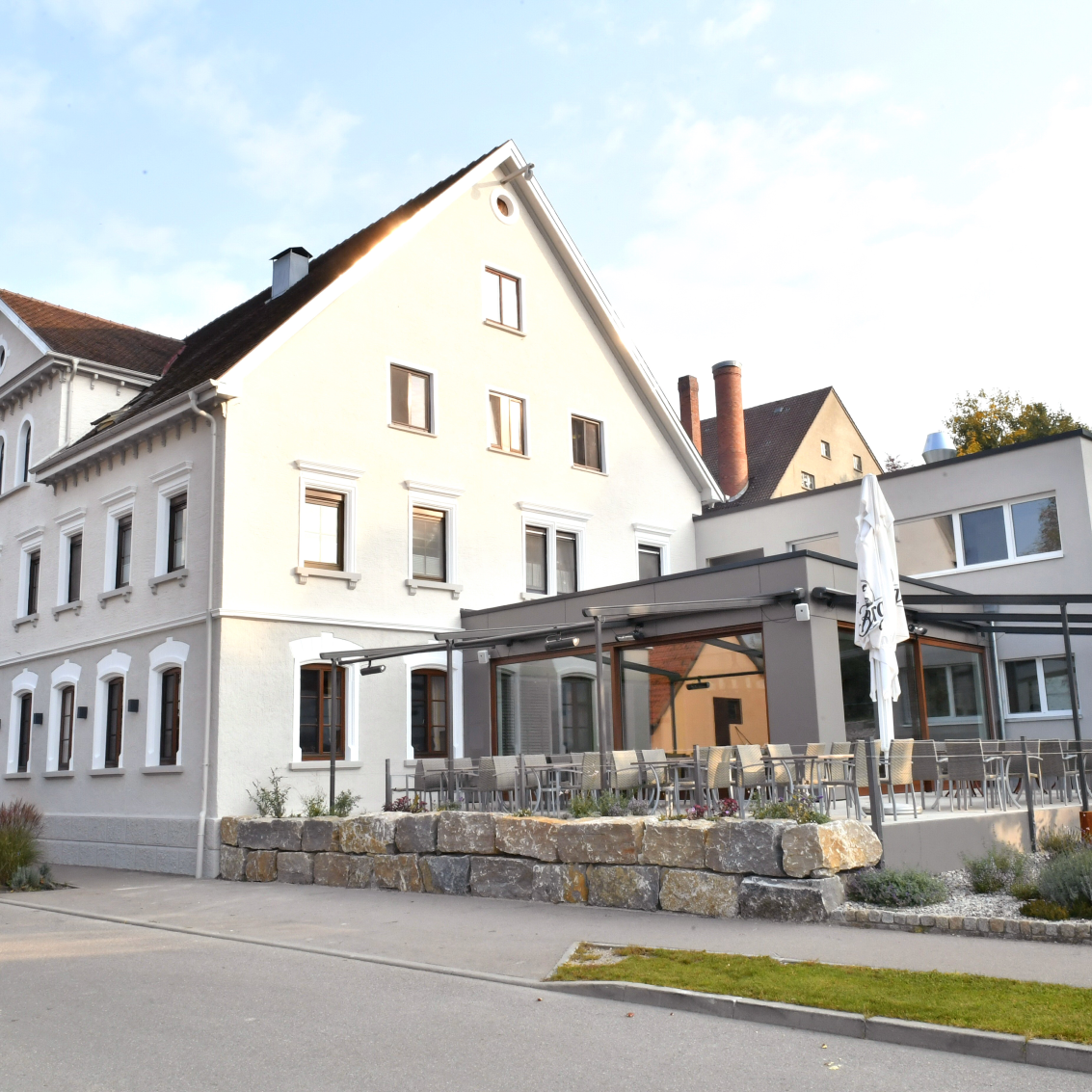 landgut-hotel-zur-rose-hotel-aussenansicht-74538