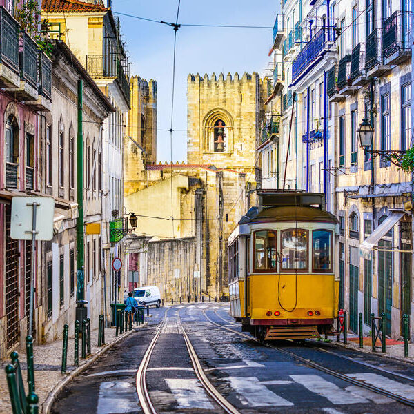 large_8a0092fd50421d2e01511e579e4520ff-Portugal-Lissabon