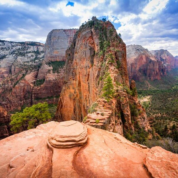 large_8a0092ff6d3d1e7c016d3f380e50147b-Zion-Nationalpark