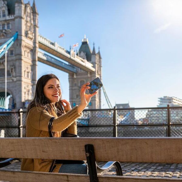 large_8a0092ff6d3d1e7c016d4da80ee11e3b-London-Tower-Bridge