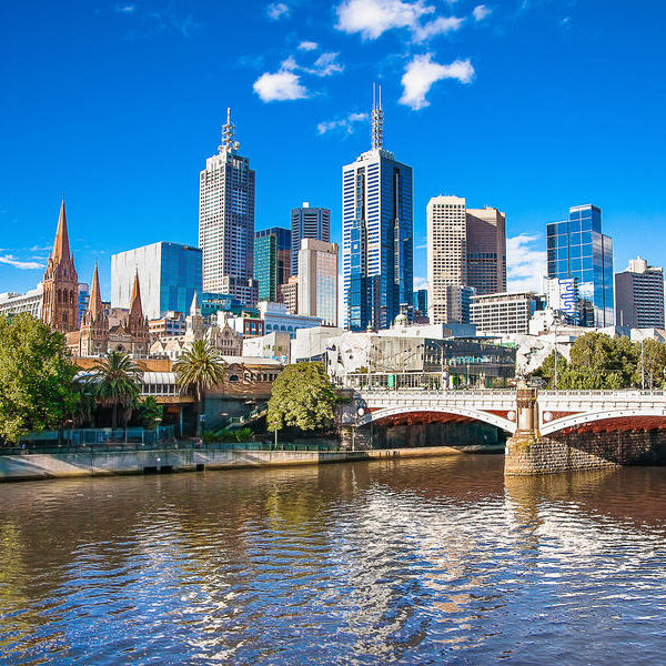 large_8a0092ff8dc9d833018dcc73b83a4483-Australien-Melbourne-CBD-Stadtansicht-Flinders-Street-Station