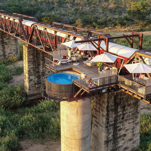 large_8a0092ff90b981d10190bbc430217e79-Suedafrika-Limpopo-Provinz-Phalaborwa-Kruger-Shalati-The-Train-on-the-Bridge