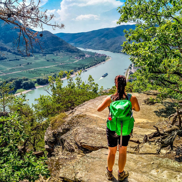 large_8a0092ff93858cac0193867453684eab-Wandern-auf-dem-Welterbesteig-Wachau