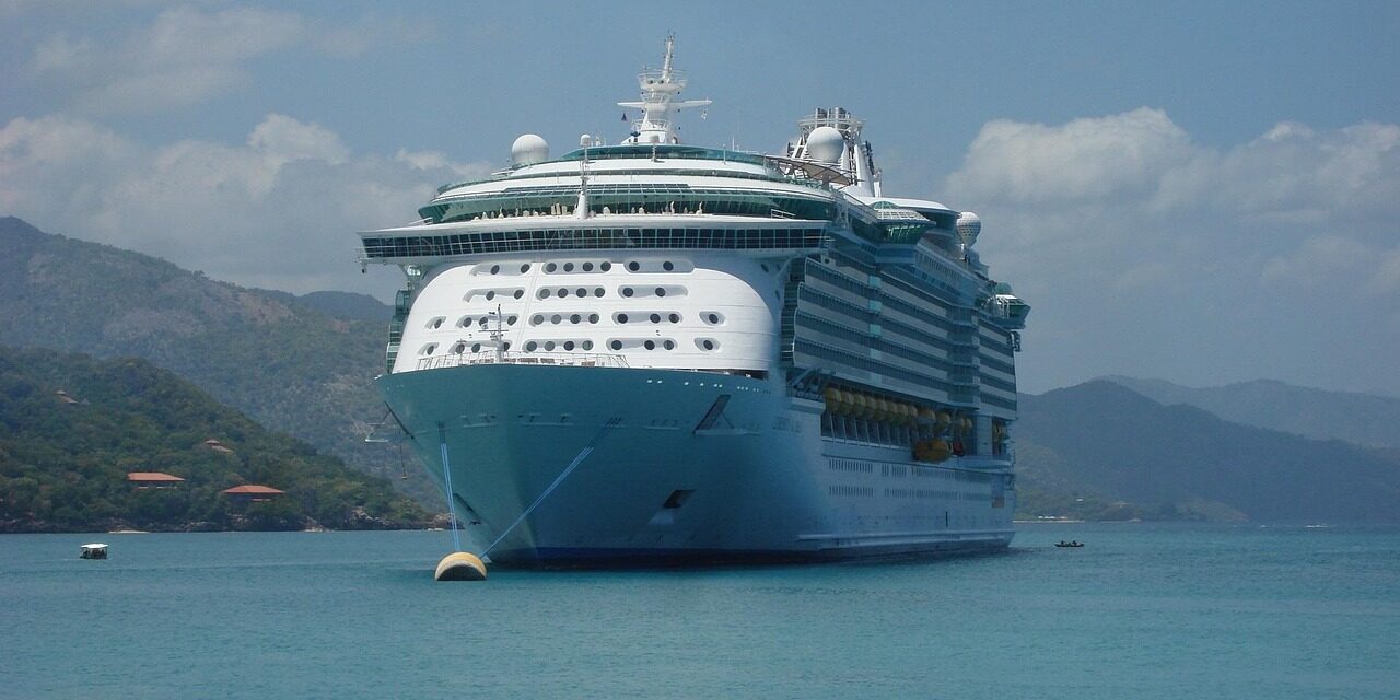 liberty-of-the-seas-1344559_1280 liberty-of-the-seas-1344559_1280
