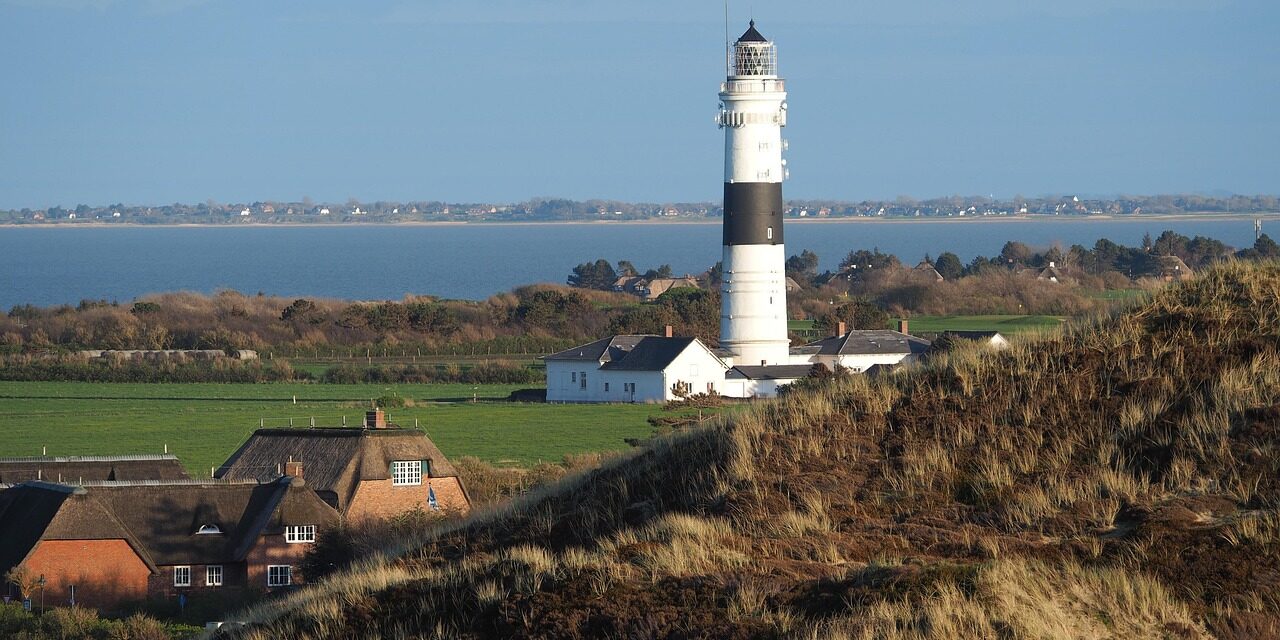 lighthouse-2143120_1280 lighthouse-2143120_1280