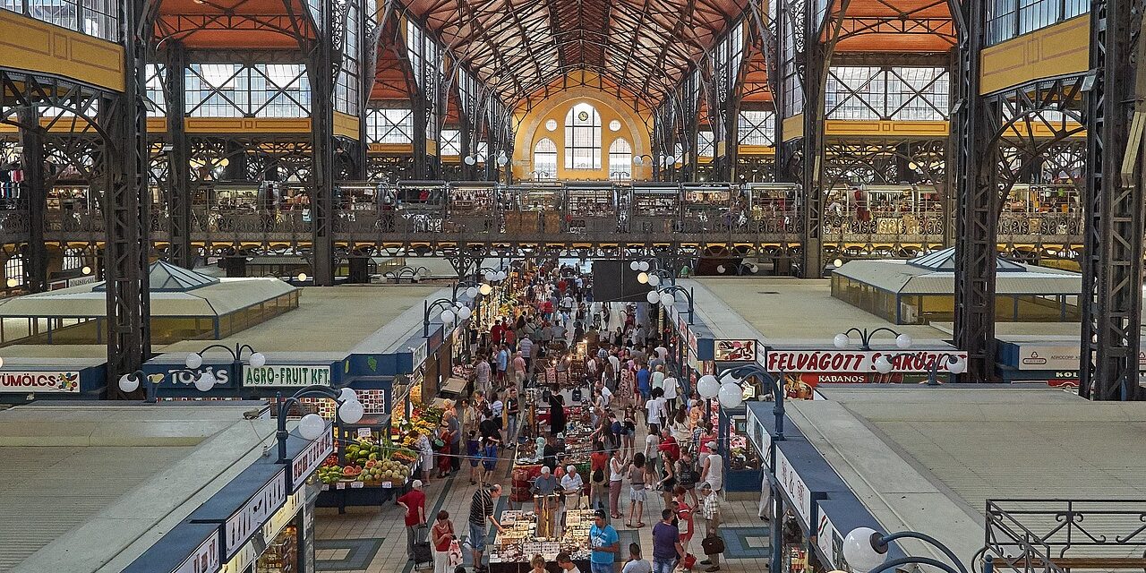 market-hall-4422896_1280 market-hall-4422896_1280