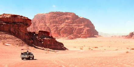 medium_8a0092ff6a4817d9016a4f9f661e5663-Wadi-Rum-Jordanien