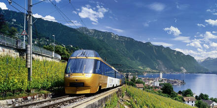medium_8a0092ff754e34db0175933133e02a2b-Schweiz-Montreux-GoldenPass-Express