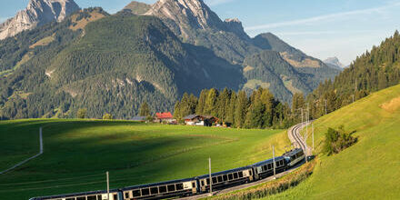 medium_8a0092ff8822864f018824a73ee75f3f-Rhaetische-Bahn-Golden-Pass-Express medium_8a0092ff8822864f018824a73ee75f3f-Rhaetische-Bahn-Golden-Pass-Express