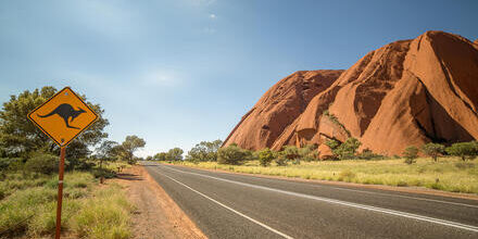 medium_8a0092ff89d842e50189da8787bb0fc4-Australien-Ayers-Rock-Uluru-Kaenguru-Warnschild medium_8a0092ff89d842e50189da8787bb0fc4-Australien-Ayers-Rock-Uluru-Kaenguru-Warnschild