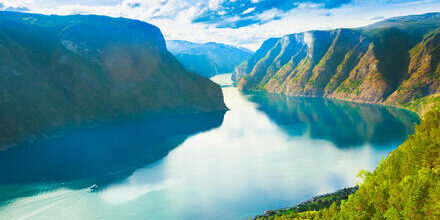 medium_8a0092ff91fdf26e0191ff4569b64b88-Norwegen-Sognefjord medium_8a0092ff91fdf26e0191ff4569b64b88-Norwegen-Sognefjord