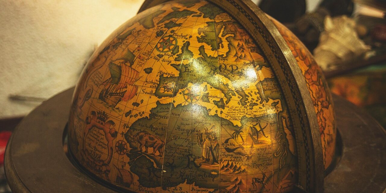 old-globe-7001679_1280 old-globe-7001679_1280