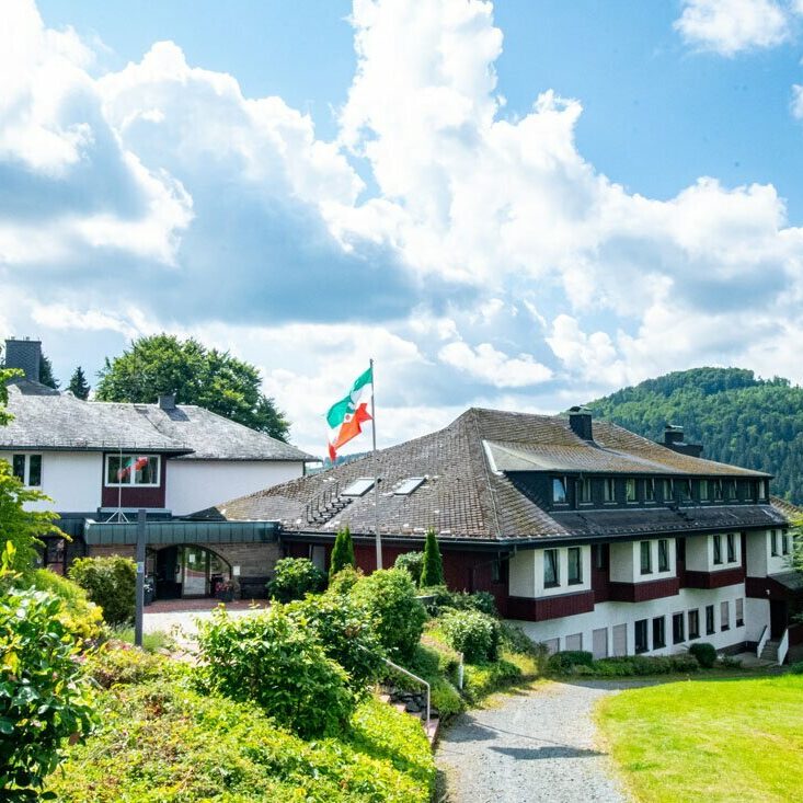 panorama-hotel-winterberg-hotel-aussenansicht-79365