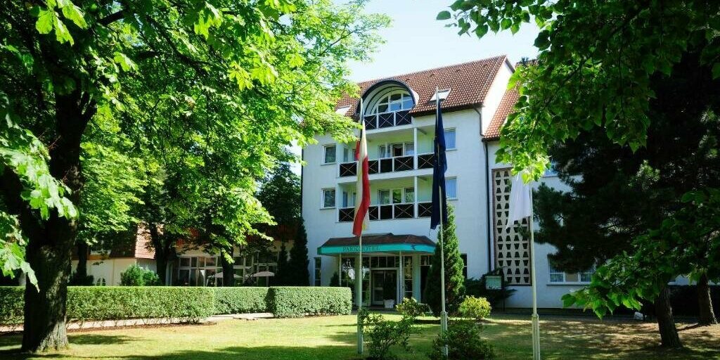 parkhotel-klueschenberg-hotel-aussenansicht-91418