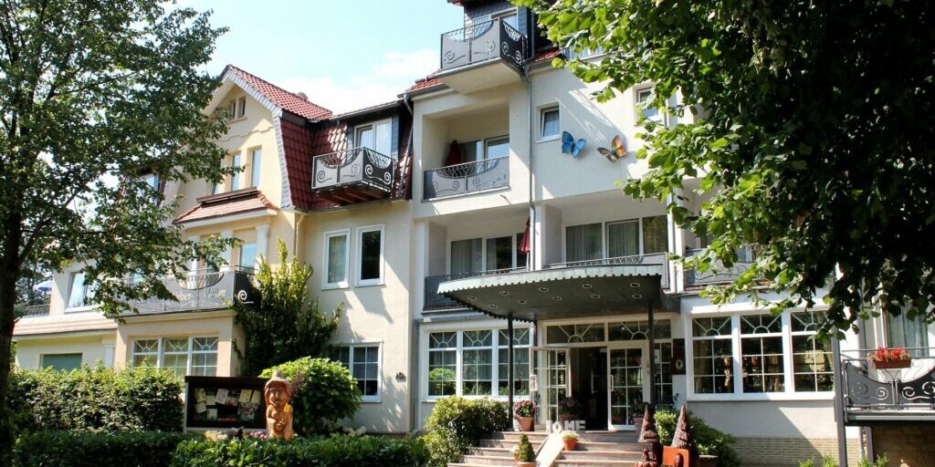 parkhotel-weber-mueller-hotel-aussenansicht-84143