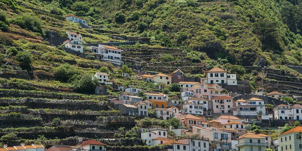 portugal-3555841_1280