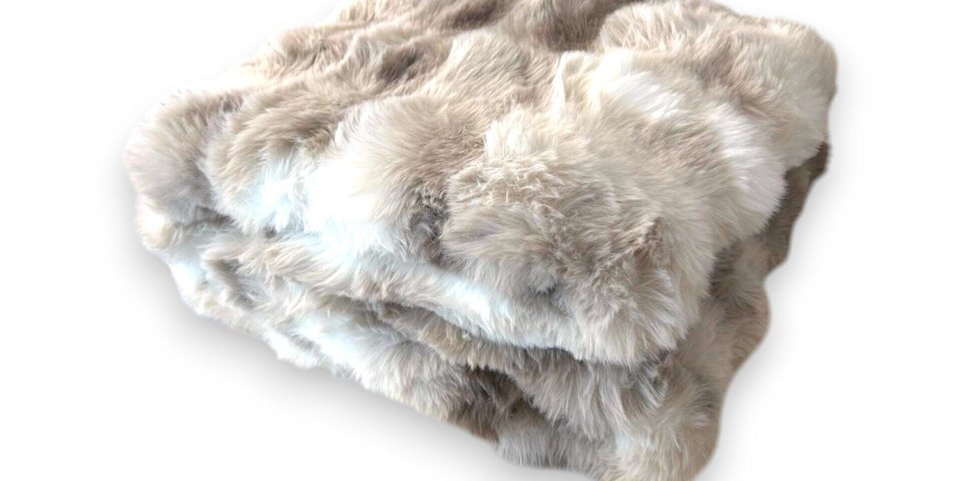 premium-winter-decke-luxus-alpaka-touch-wohndecke-aus-kunstfell-couchdecke-1-811-thumb-1920x9999-m