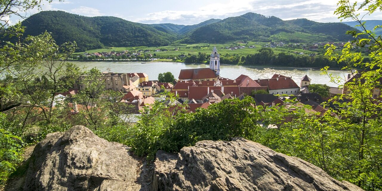 town-4441439_1280 town-4441439_1280