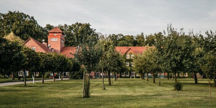 waldhotel-eiche-hotel-aussenansicht-82190