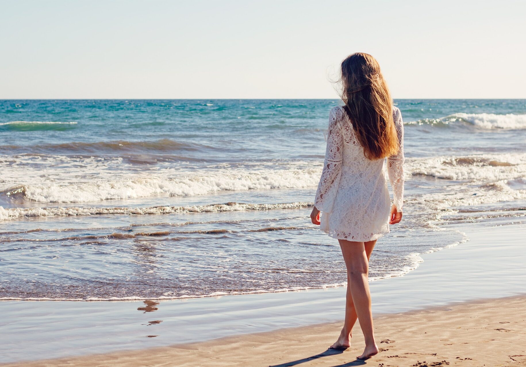 young-woman-1745173_1920