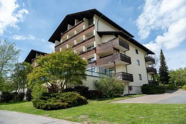 der-wolfshof-hotel-aussenansicht-96914